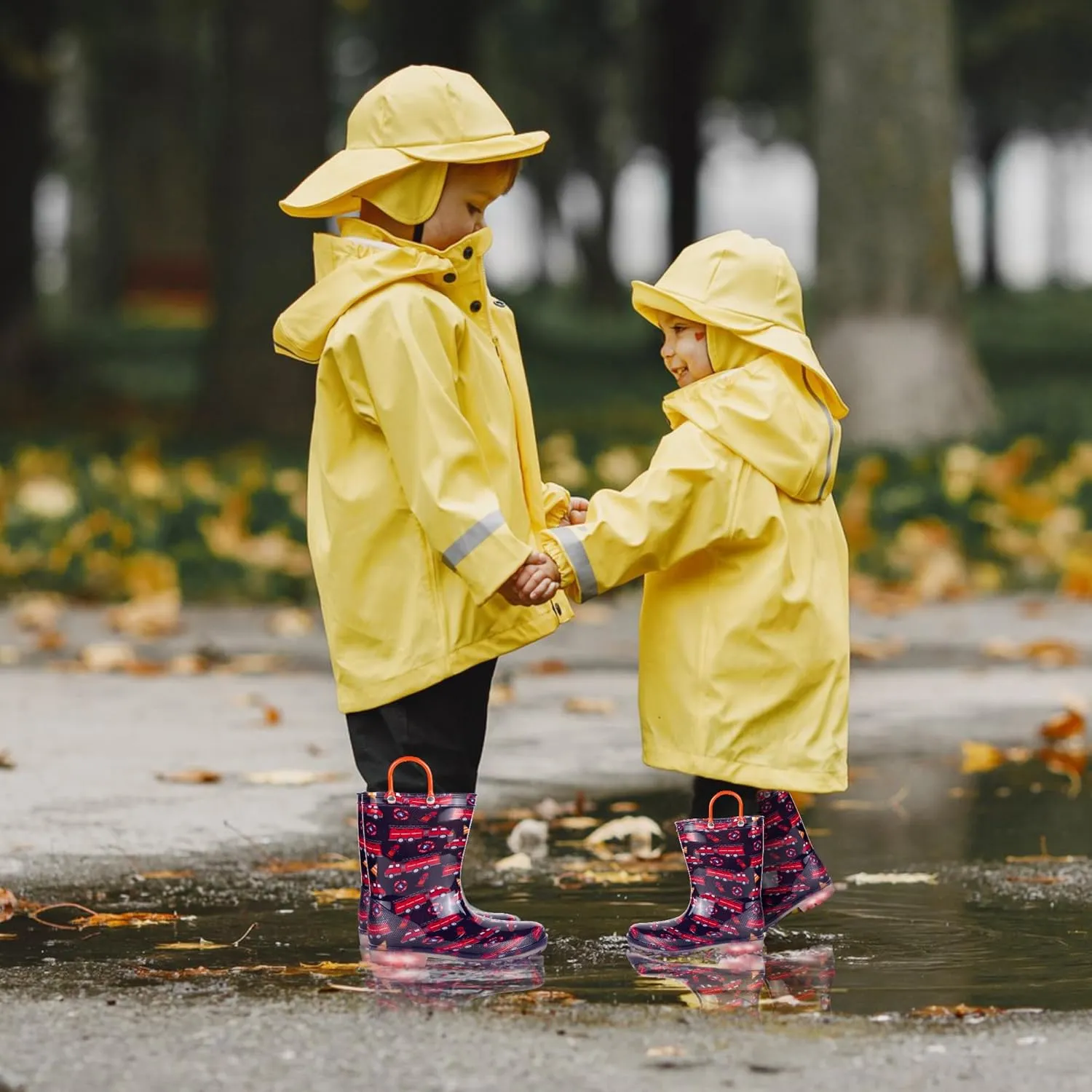 GAWBAW Toddler Rain Boots Kids With Glitter Light up Rain Boots With Easy-on Handles Waterproof For Boys and Girls