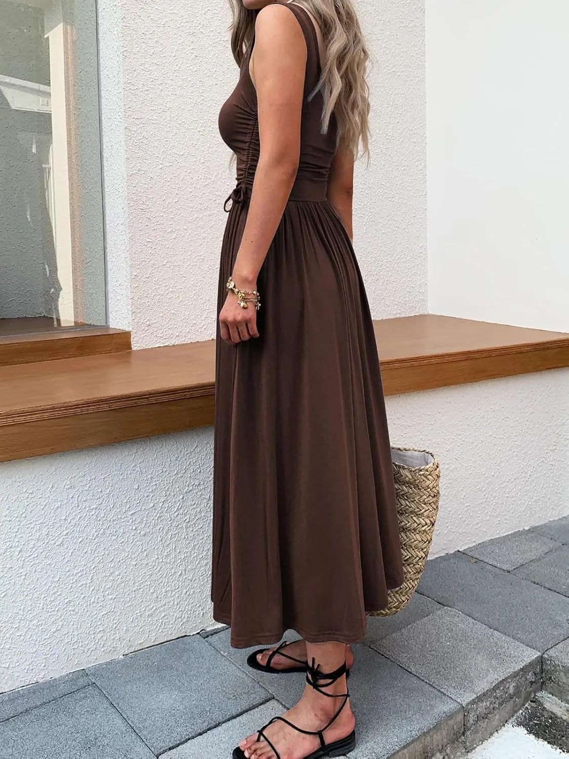 Women??s Boho Summer Maxi Dress with Pockets, Adjustable Waist, Sleeveless Casual Ruched Sundress for Beach Vacation
